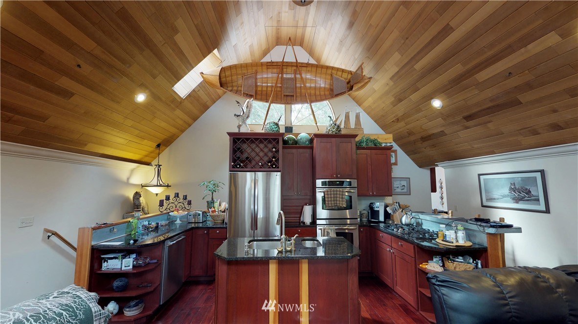 196 Summerland Road Bellingham, WA 98229 - Photo 7 of 29 Gallery Image 7