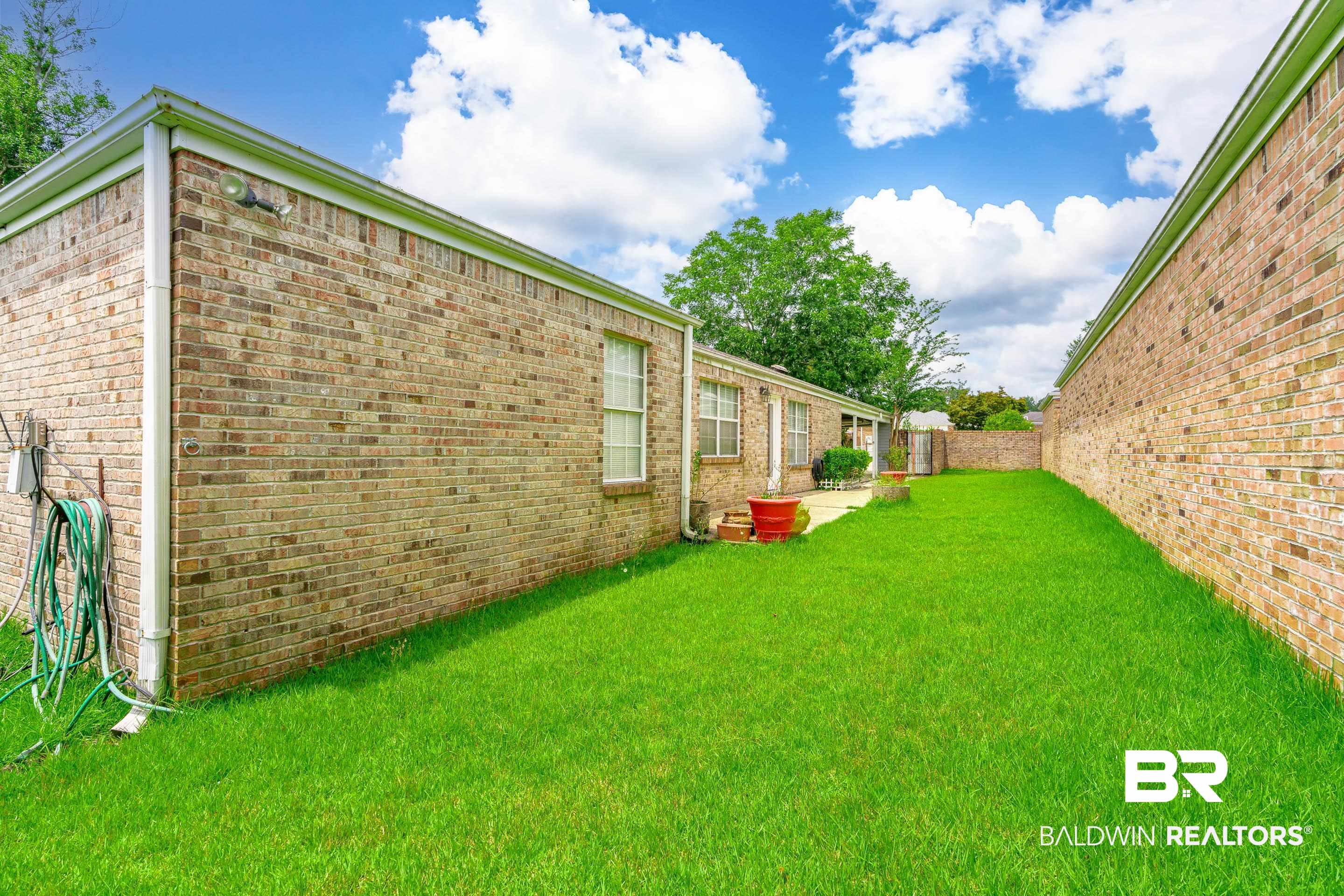 23 Old Mill Court Mobile, AL 36608 - Photo 33 of 37 View of yard