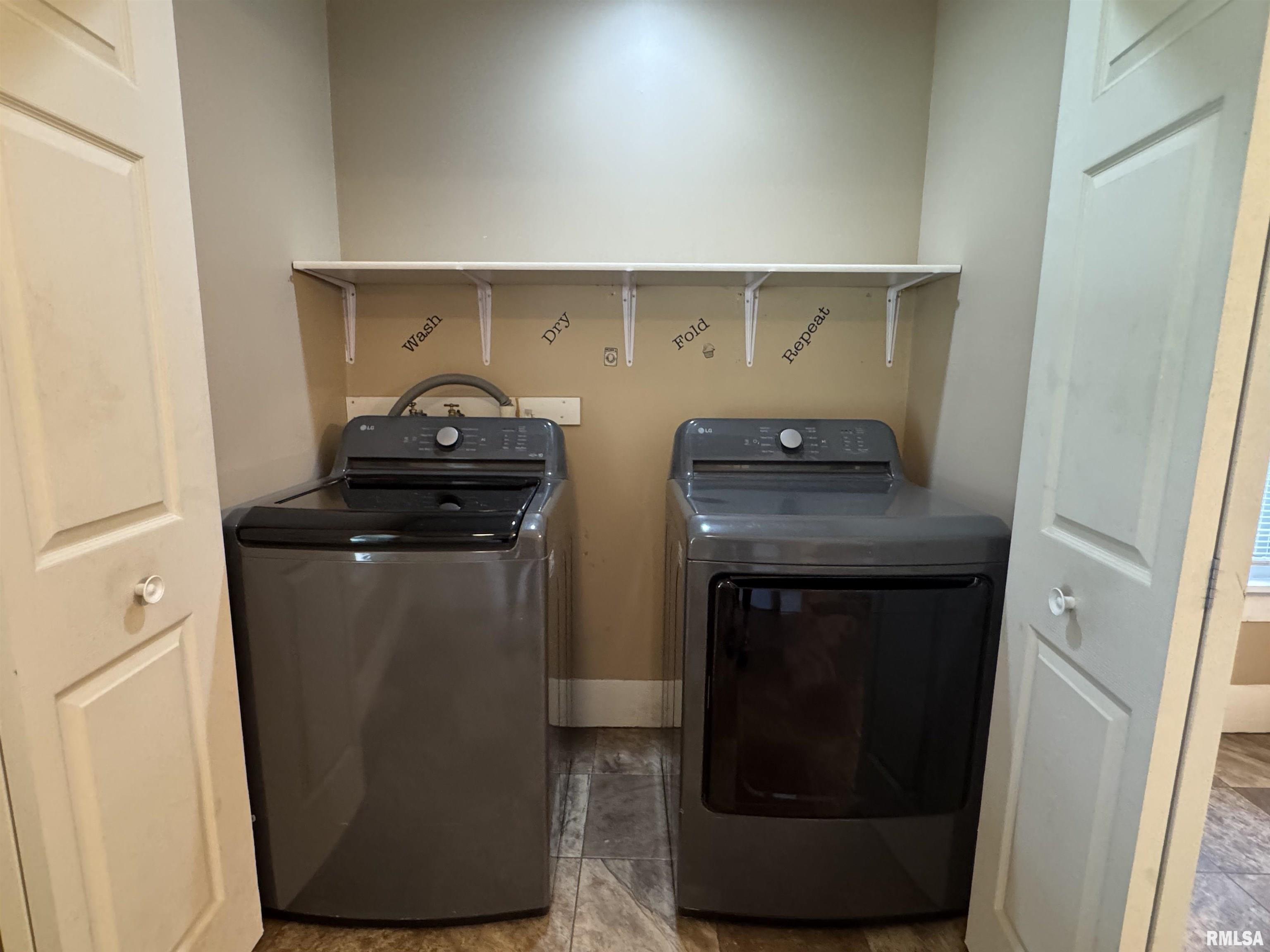 410 East Summit Street Macomb, IL 61455 - Photo 16 of 26
