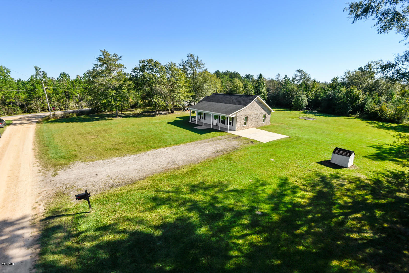 5 R Moran Road McHenry, MS 39561 - Photo 2 of 21 002_1600x1067_mls_1600x1067
