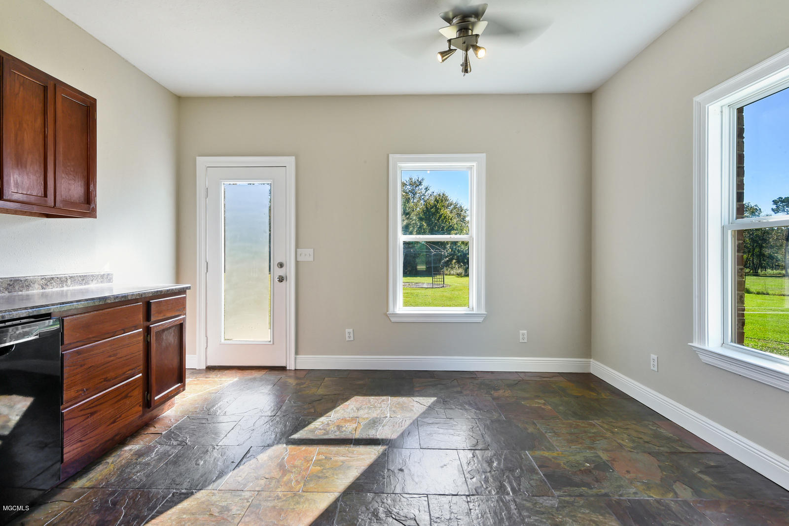 5 R Moran Road McHenry, MS 39561 - Photo 10 of 21 011_1600x1067_mls_1600x1067