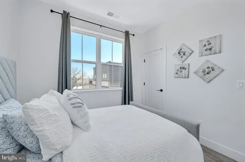 $1,495,000 | 1249 Northside Park Boulevard, Potomac, MD 20854