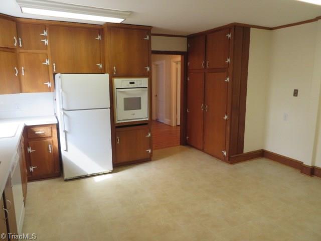 5590 Reynolda Road Winston-Salem, NC 27106 - Photo 8 of 22 Gallery Image 8