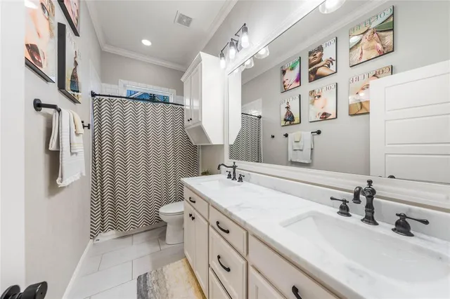 $1,000,000 | 404 Wycliff Drive, China Spring, TX 76633