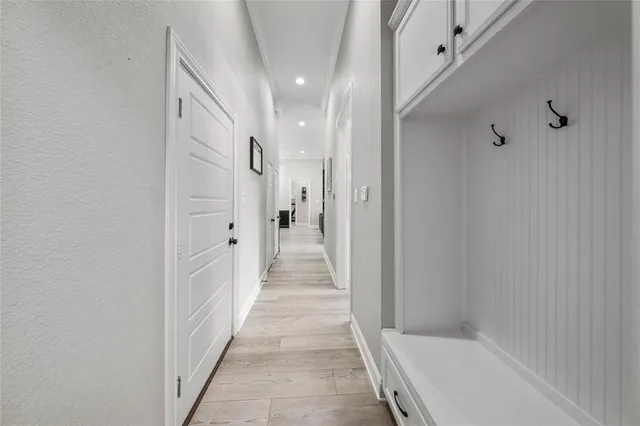 $1,000,000 | 404 Wycliff Drive, China Spring, TX 76633