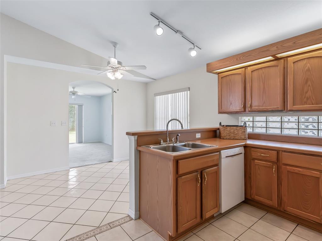 6318 Southwest 117th Loop Ocala, FL 34476 - Photo 16 of 48