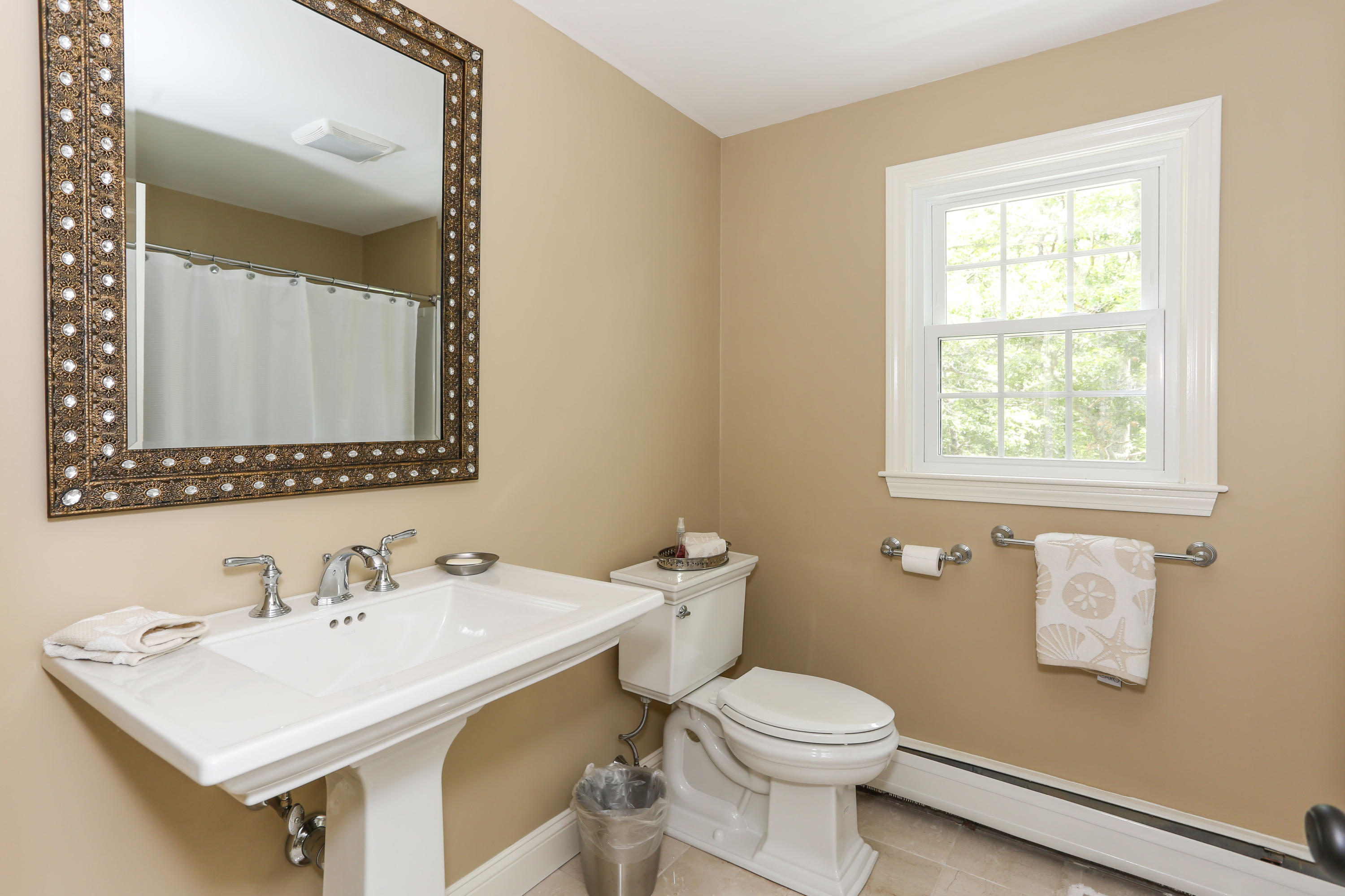 98 Flintrock Road Barnstable, MA 02630 - Photo 22 of 34 98FlinLR-25