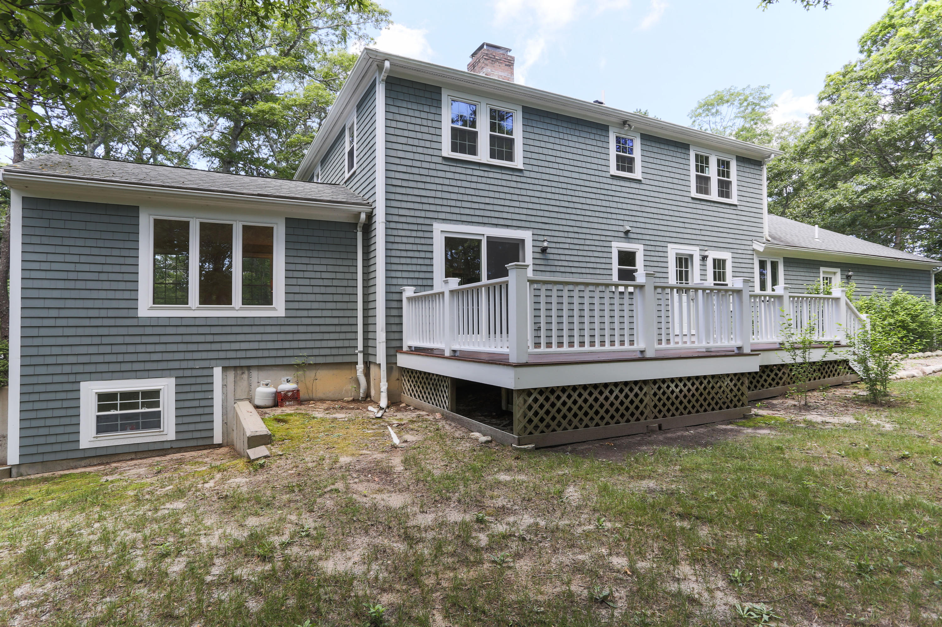 98 Flintrock Road Barnstable, MA 02630 - Photo 29 of 34 98FlinLR-32