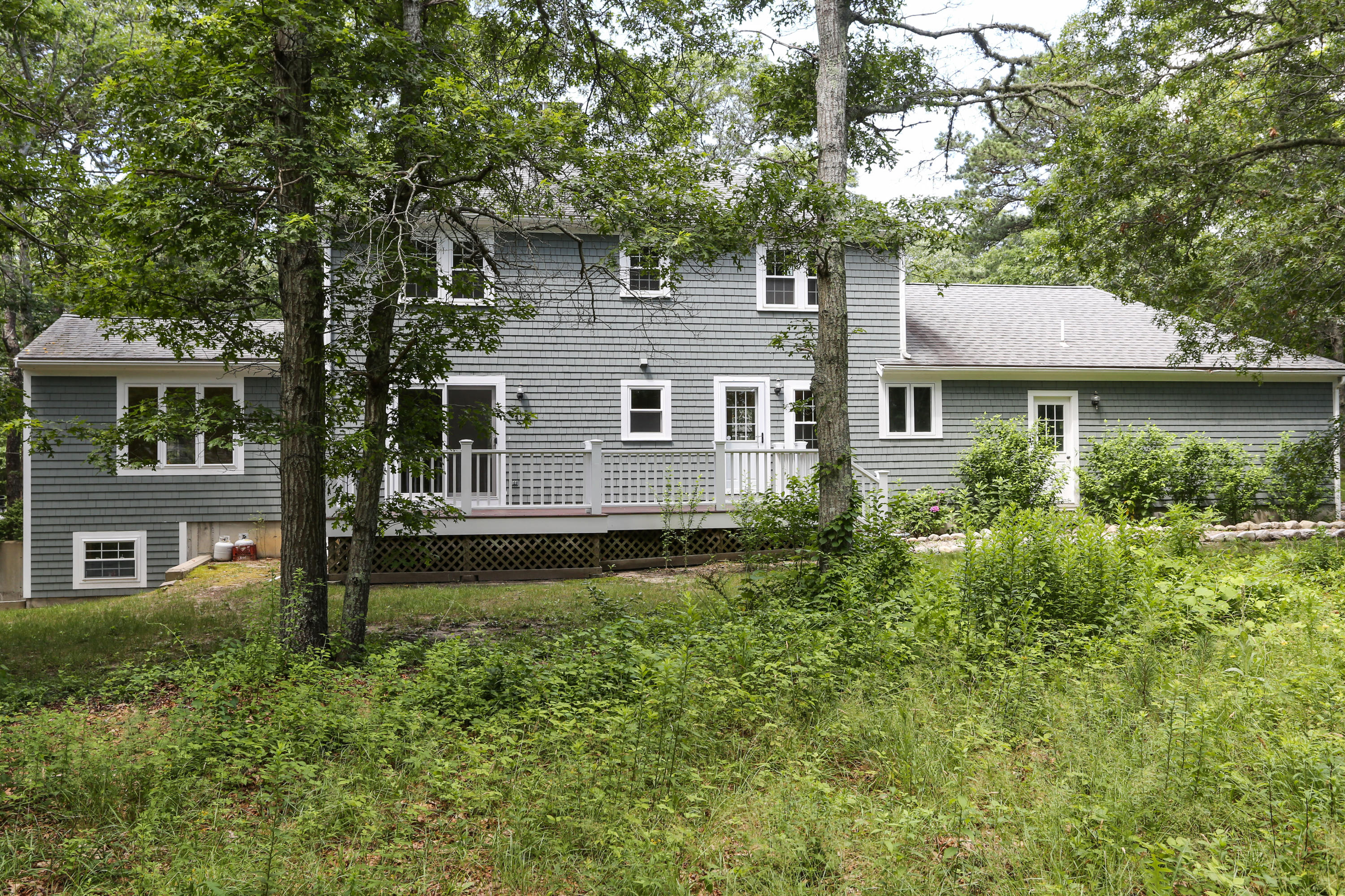 98 Flintrock Road Barnstable, MA 02630 - Photo 30 of 34 98FlinLR-33
