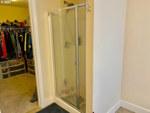 302 North 34th Court Ridgefield, WA 98642 - Photo 22 of 30 a view of a walk in closet