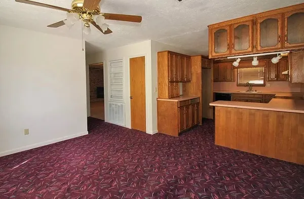 $72,900 | 949 Dillon Drive, Silsbee, TX 77656