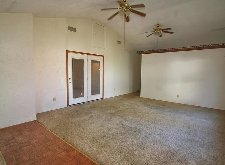 949 Dillon Drive Silsbee, TX 77656 - Photo 6 of 8