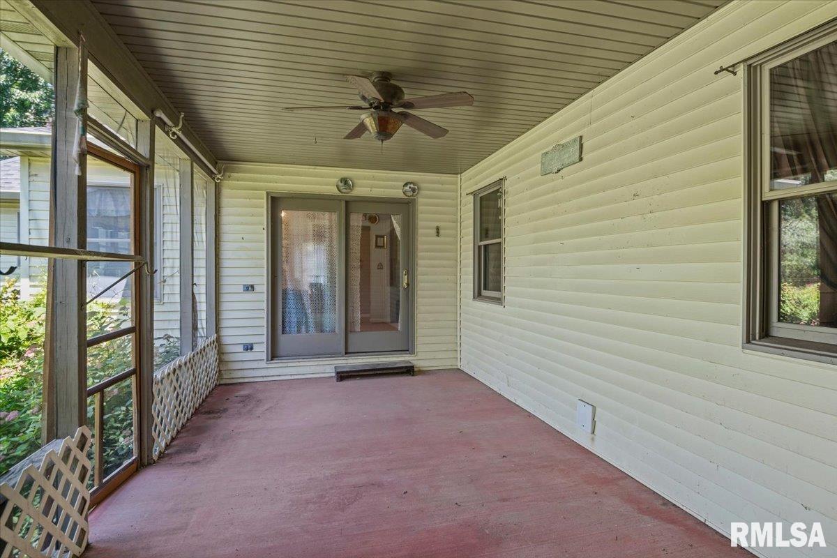 7605 Southport Lane Springfield, IL 62711 - Photo 17 of 32