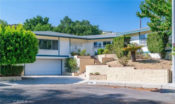 $1,388,000 | 211 Peacock Lane, Montebello, CA 90640