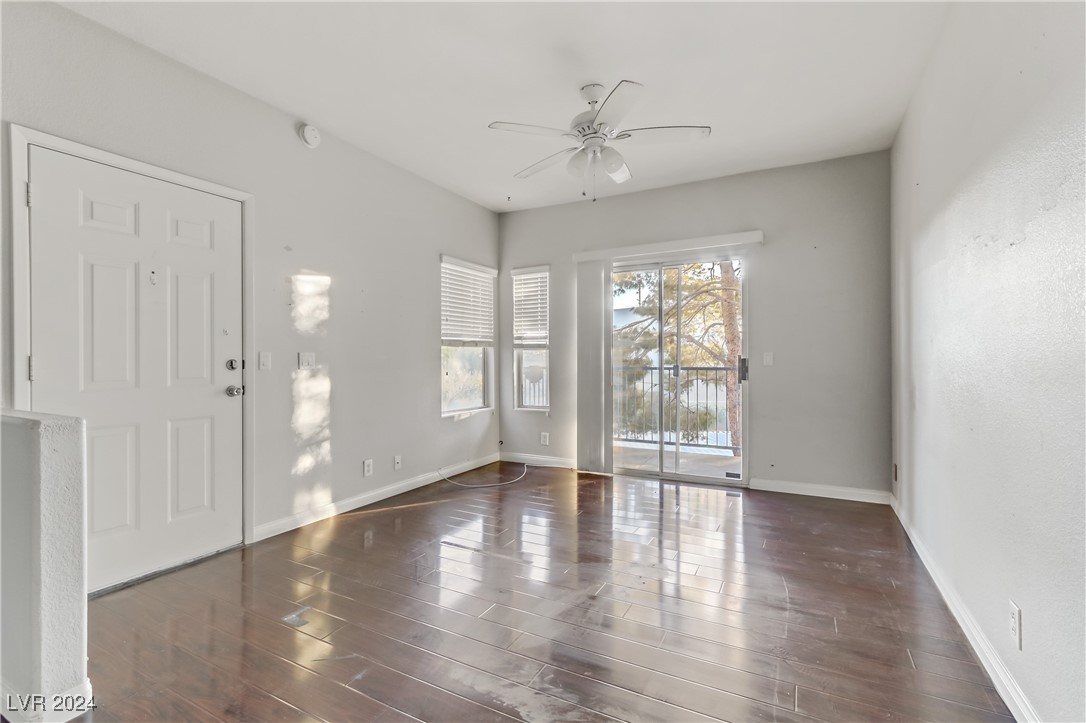2201 Ramsgate Drive, Unit 827 Henderson, NV 89074 - Photo 8 of 17 Gallery Image 8