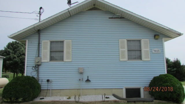7025 Lake Road Osseo, MI 49266 - Photo 8 of 64 8327 066