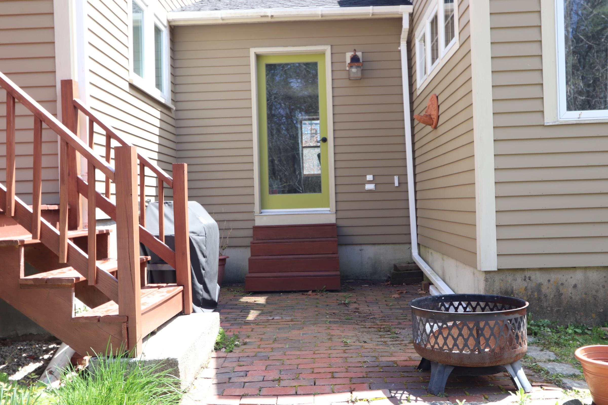 59 Brave Boat Harbor Road Kittery, ME 03905 - Photo 12 of 40 Gallery Image 12