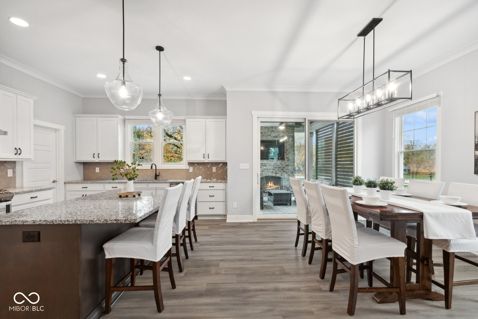 14289 Mccormick Circle Carmel, IN 46033 - Photo 4 of 33