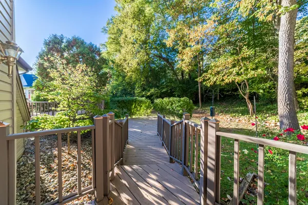 $375,000 | 3004 White Oaks Lane, Buchanan, MI 49107