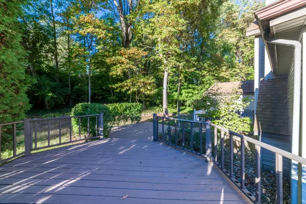 $375,000 | 3004 White Oaks Lane, Buchanan, MI 49107