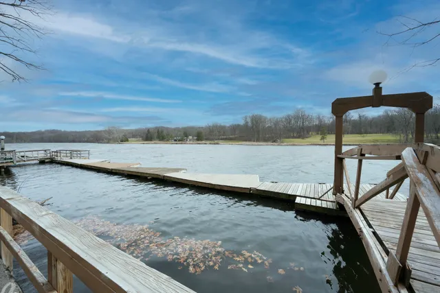 $399,000 | 3004 White Oaks Lane, Buchanan, MI 49107