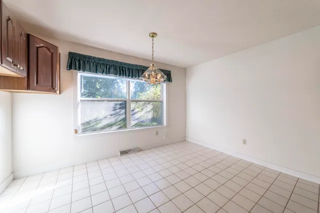 $399,000 | 3004 White Oaks Lane, Buchanan, MI 49107