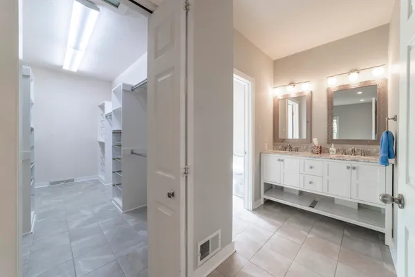 $375,000 | 3004 White Oaks Lane, Buchanan, MI 49107