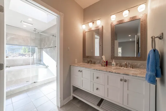 $399,000 | 3004 White Oaks Lane, Buchanan, MI 49107