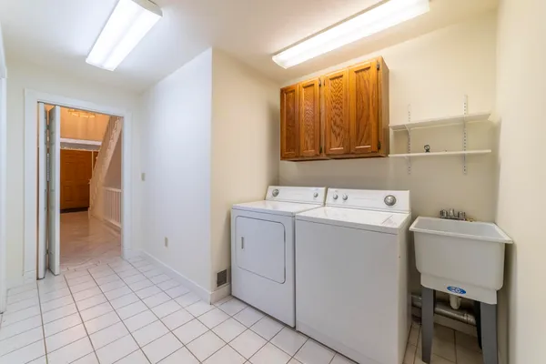 $375,000 | 3004 White Oaks Lane, Buchanan, MI 49107
