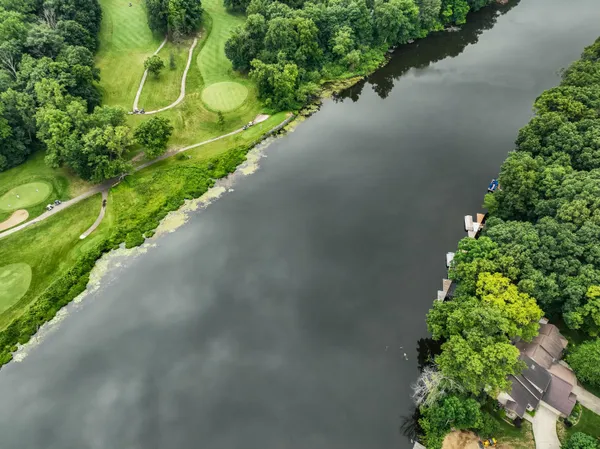 $375,000 | 3004 White Oaks Lane, Buchanan, MI 49107