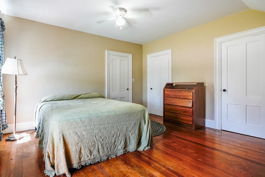 1236 Main Street Acushnet, MA 02743 - Photo 26 of 36