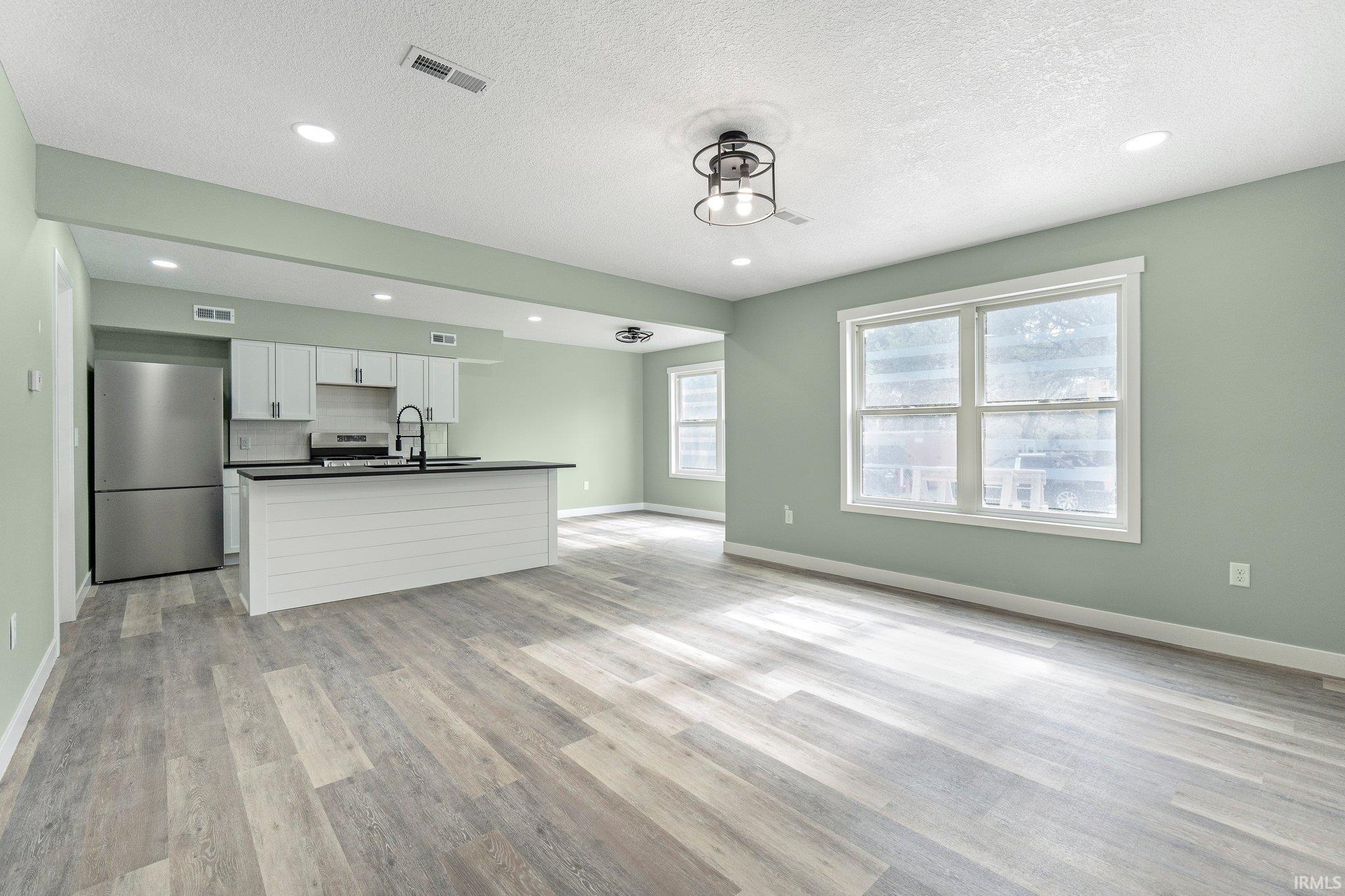 3615 Lindbergh Boulevard Fort Wayne, IN 46806 - Photo 8 of 25