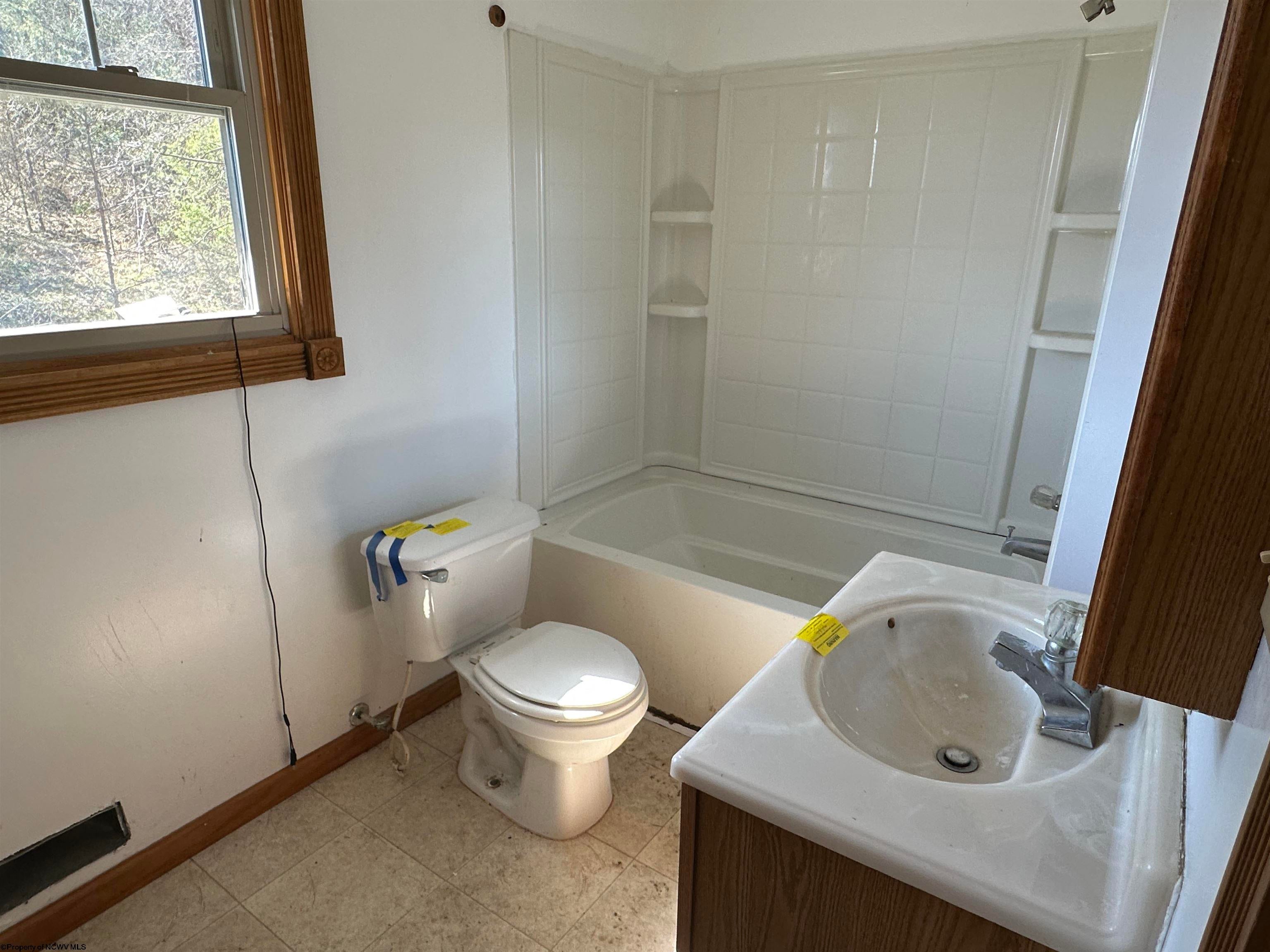 146 Roy Road Grafton, WV 26354 - Photo 9 of 22 Gallery Image 9