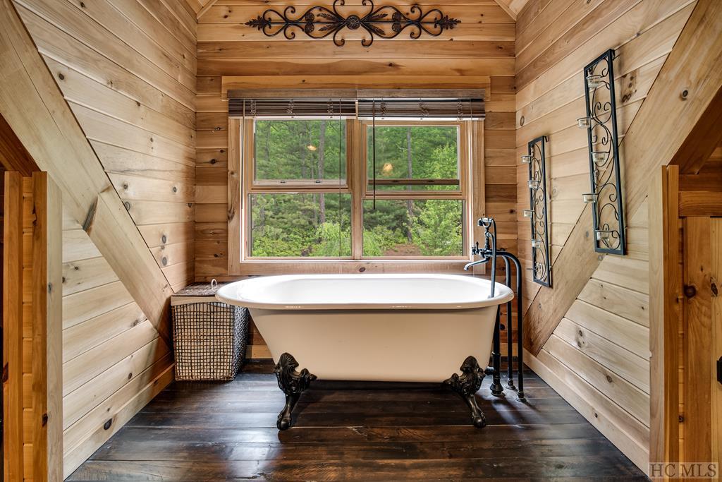 286 Stockton Road Franklin, NC 28734 - Photo 21 of 52 Gallery Image 21
