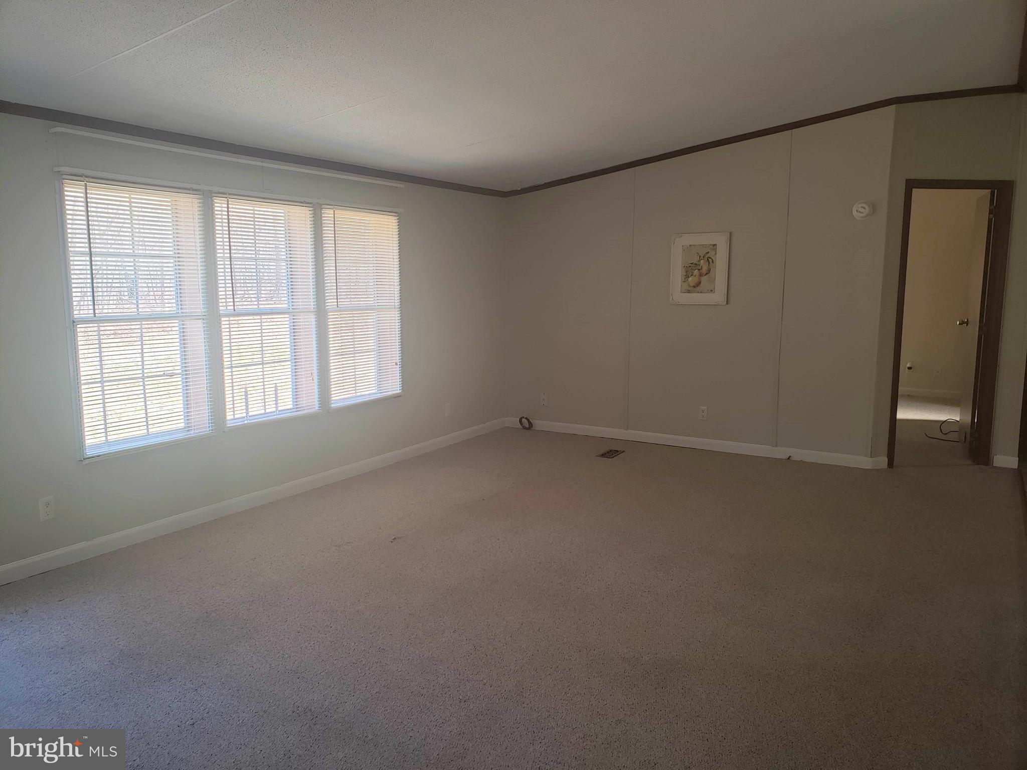 3504 Mill Green Road Street, MD 21154 - Photo 8 of 37 Living room of mobile home