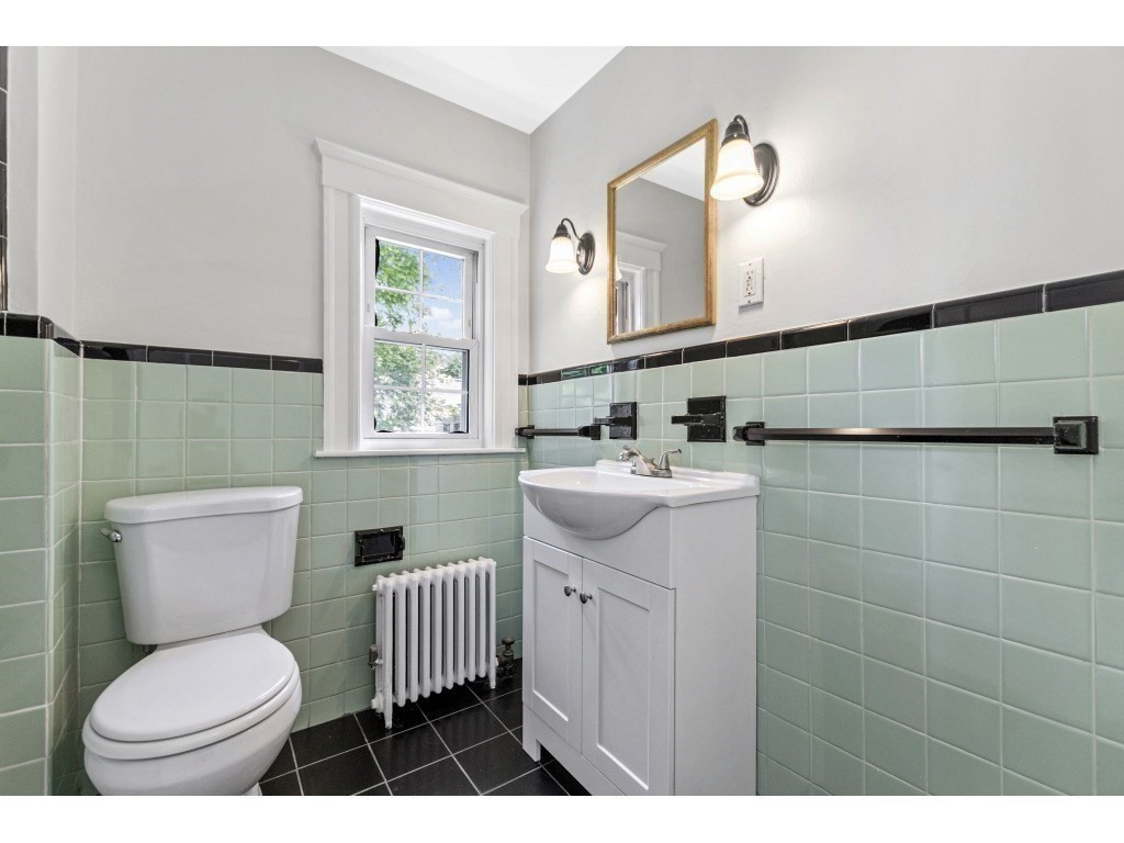 40 Lindenwood Road Stoneham, MA 02180 - Photo 12 of 24 Gallery Image 12