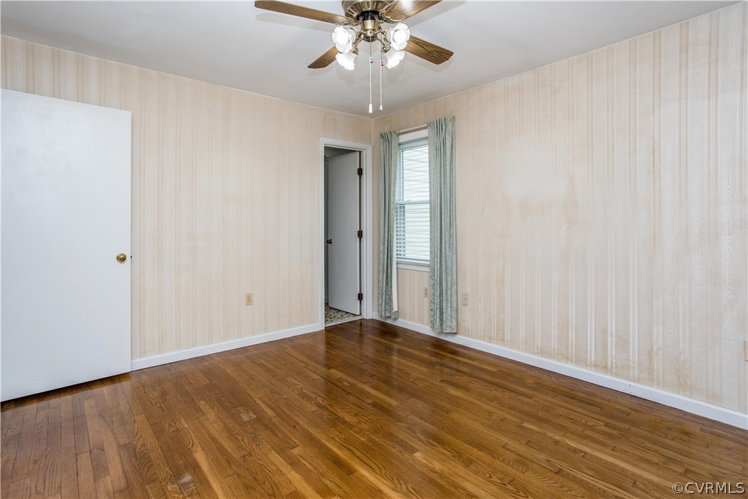 11610 Buckhorn Road Chesterfield, VA 23838 - Photo 20 of 37 a view of an empty room with a window