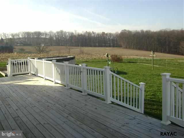 5200 Geeting Road Westminster, MD 21158 - Photo 5 of 6 a view of a deck with a yard
