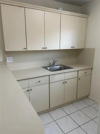 $1,950 | 2651 Northwest 13th Street, Unit 53, Miami, FL 33125