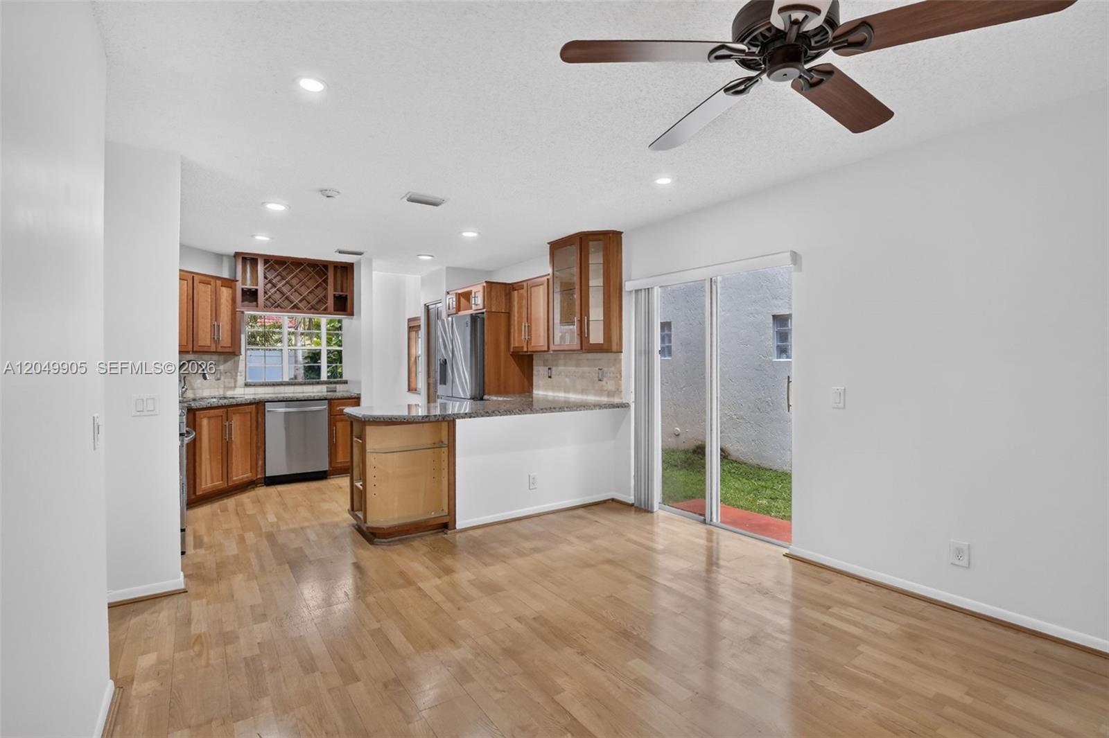 1485 Seabay Road Weston, FL 33326 - Photo 10 of 29