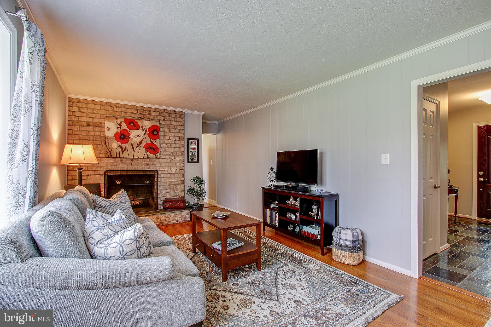 18708 Willow Grove Road Olney, MD 20832 - Photo 16 of 35