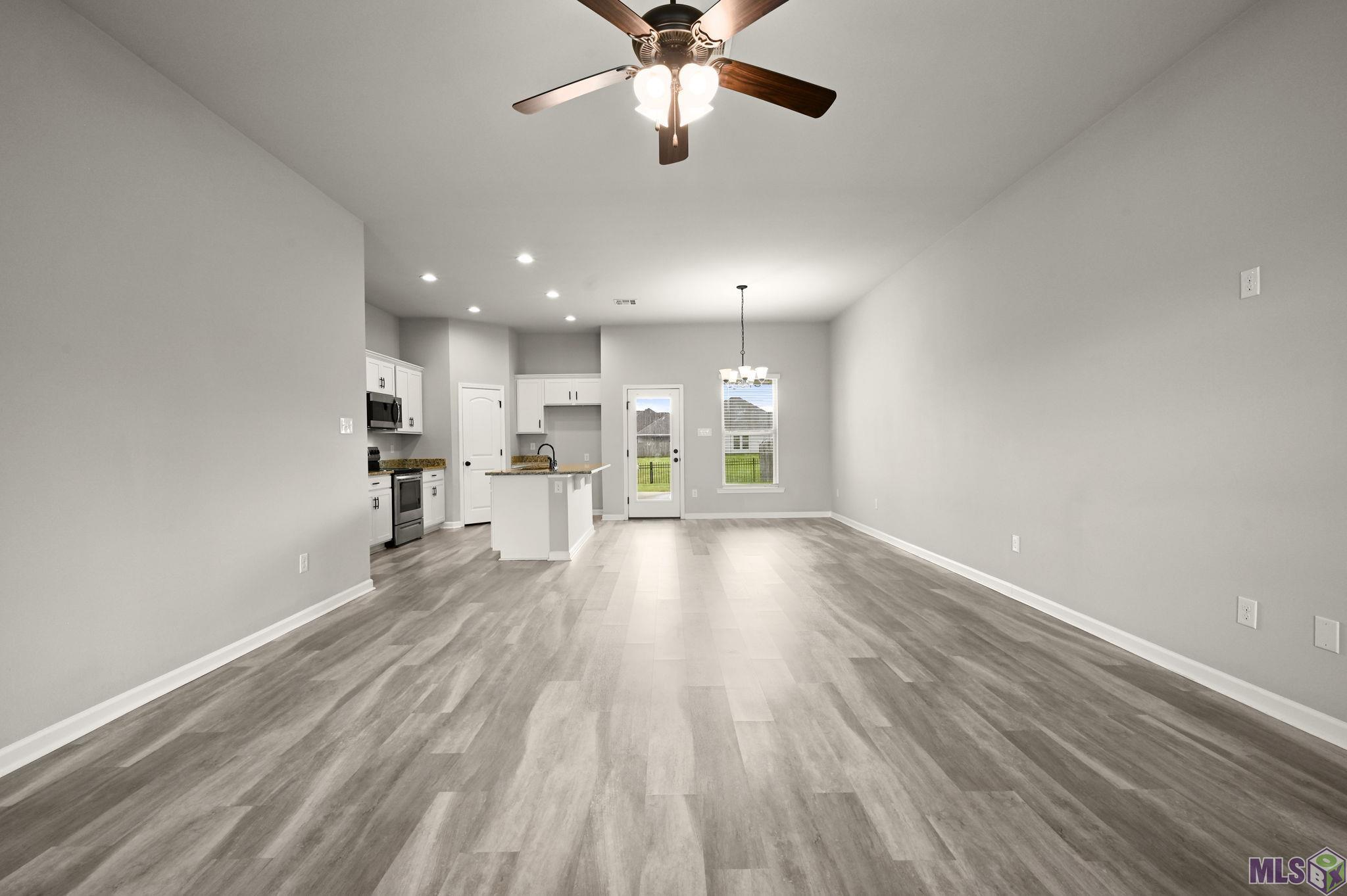 43119 Pointside Avenue Prairieville, LA 70769 - Photo 3 of 25