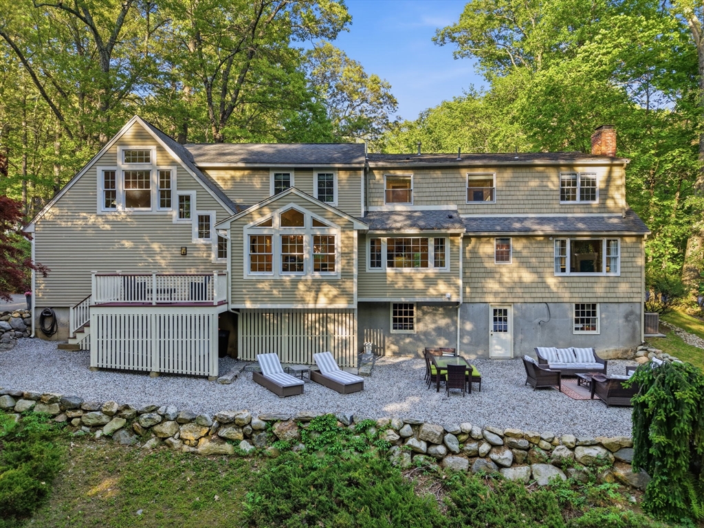 75 Spring Grove Road Andover, MA 01810 - Photo 4 of 37 Gallery Image 4