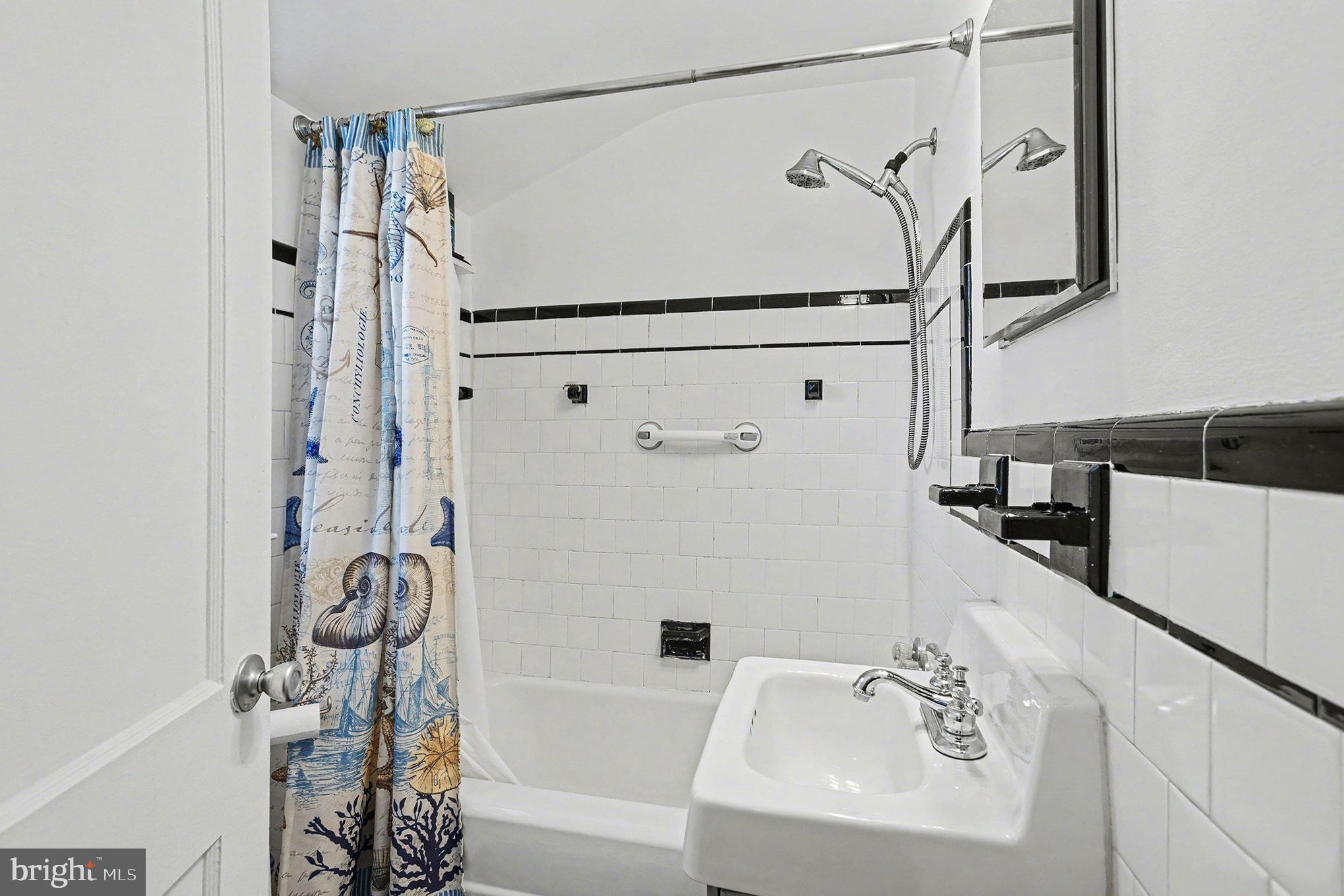4219 Darnall Road Nottingham, MD 21236 - Photo 16 of 19 Gallery Image 16