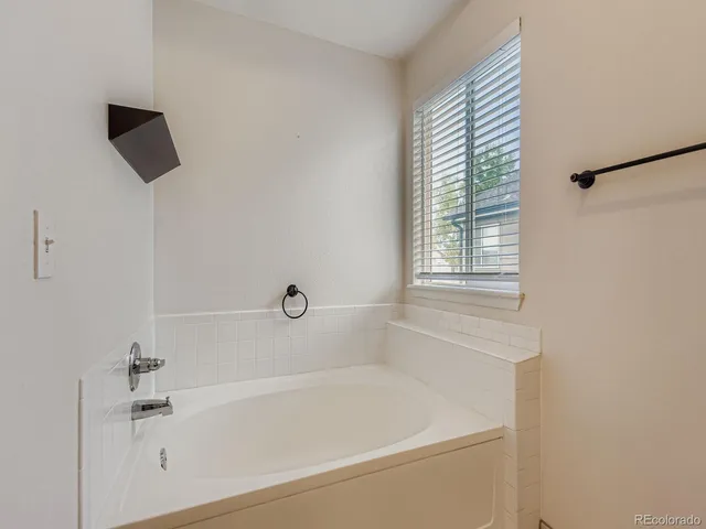 $624,900 | 2266 West Ashwood Place, Highlands Ranch, CO 80129