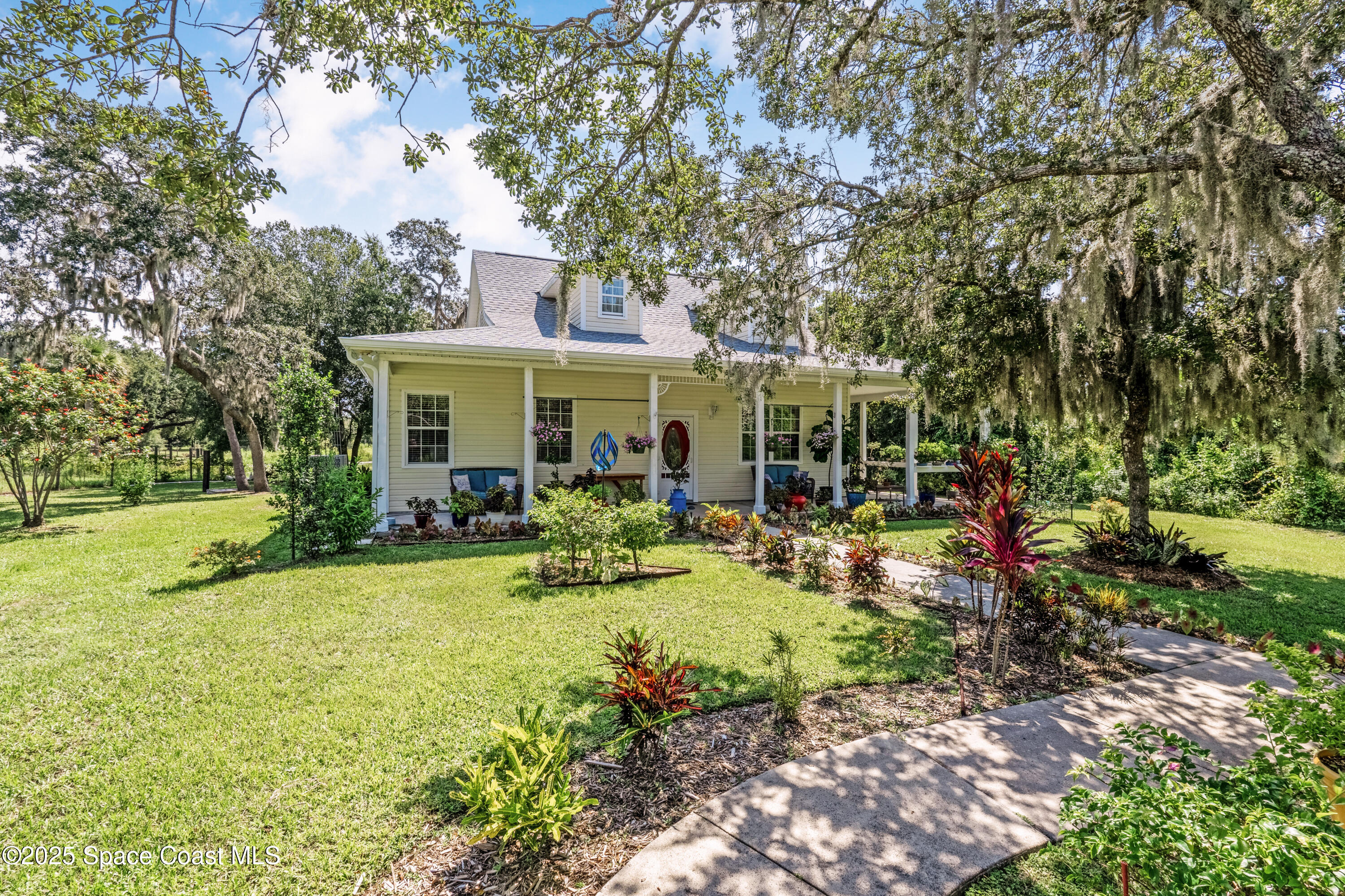 3931 U.S. Rte 1 Mims, FL 32754 - Photo 2 of 46 Front of House