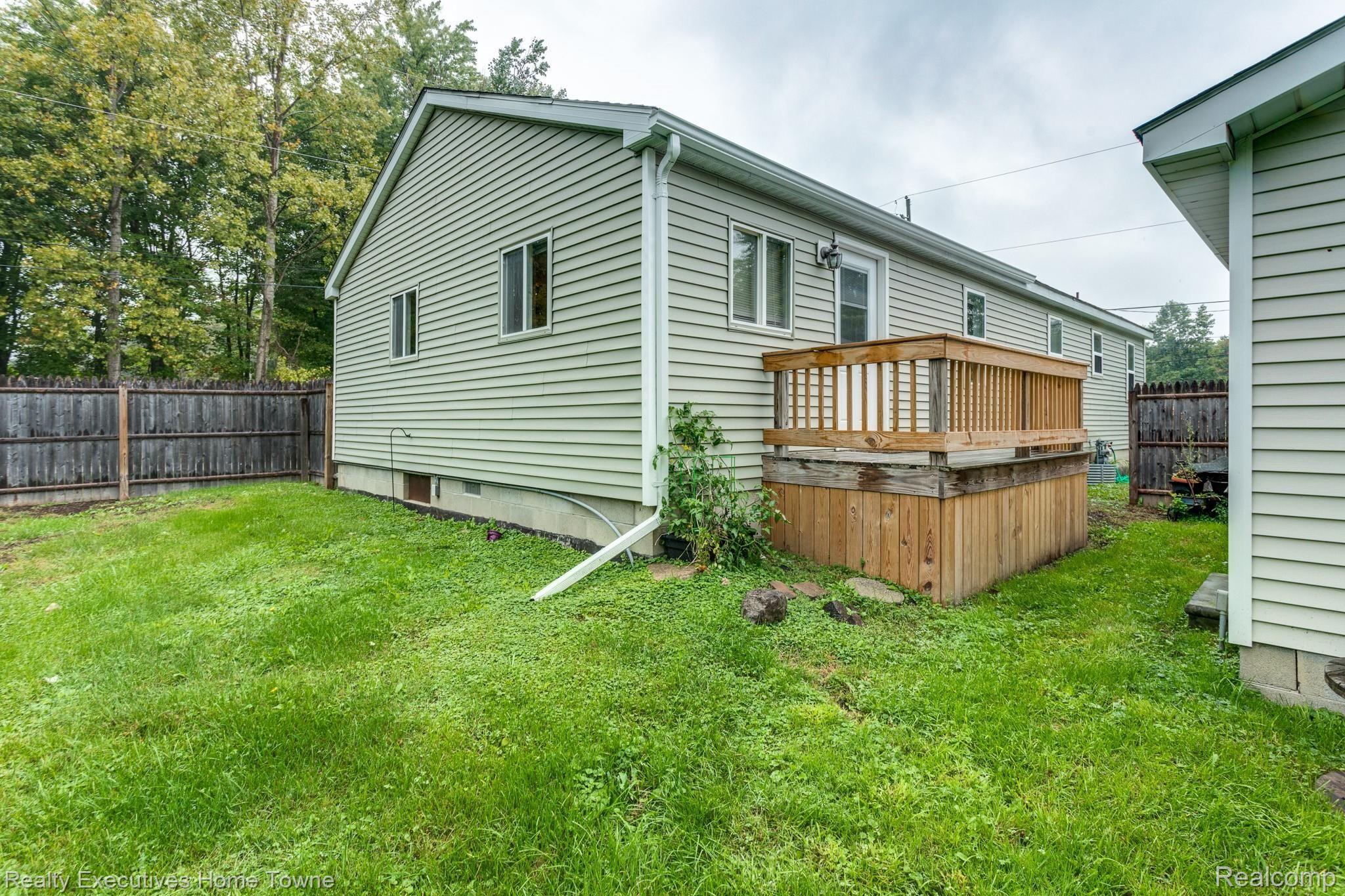 1803 Maple Road Smiths Creek, MI 48074 - Photo 32 of 32 1803 Maple Rd (7 of 37).jpg