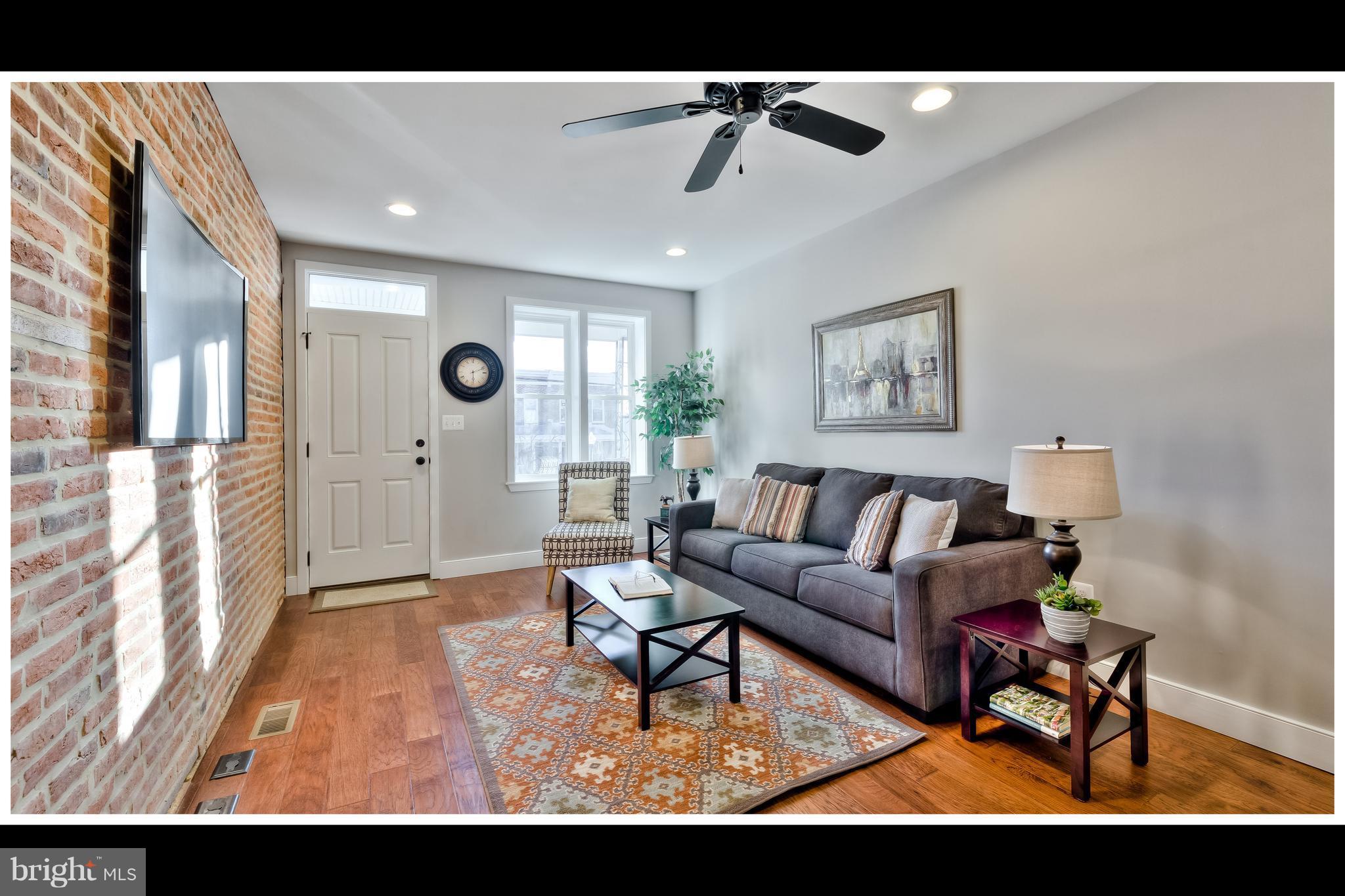 3342 Keswick Road Baltimore, MD 21211 - Photo 5 of 30 Living Room