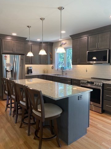 41 Clapp Road Rochester, MA 02770 - Photo 7 of 28 Gallery Image 7
