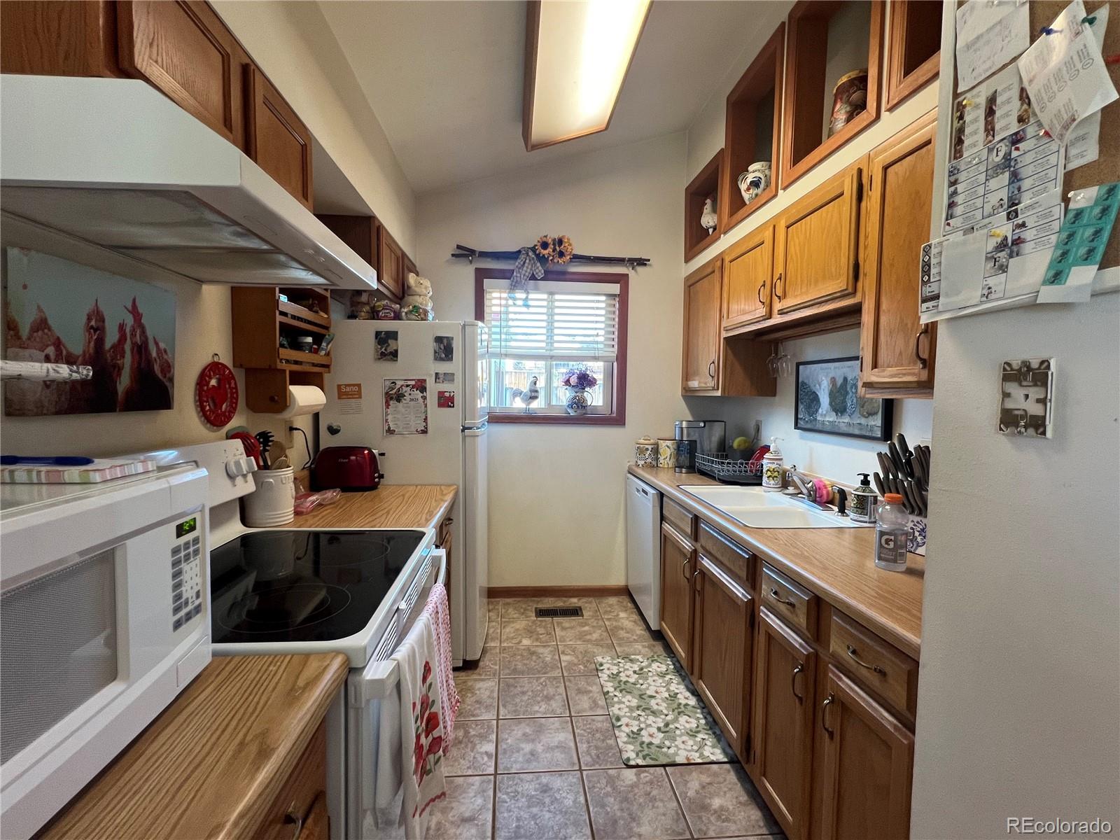 304 Cowan Road Bailey, CO 80421 - Photo 8 of 35 Gallery Image 8